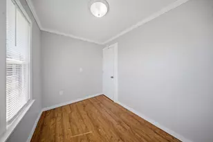 809 W Park Ave, Aurora, IL 60506 - Photo 13