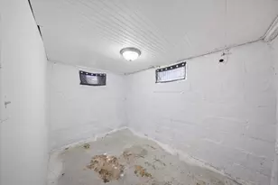 809 W Park Ave, Aurora, IL 60506 - Photo 19