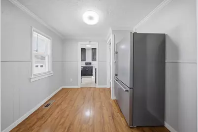 809 W Park Avenue, Aurora, IL 60506 - Photo 7