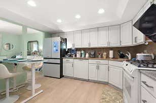 15703 Old Orchard Ct, Orland Park, IL 60462 - Photo 9