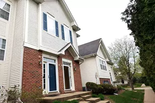 723 River Walk Dr, Wheeling, IL 60090 - Photo 1