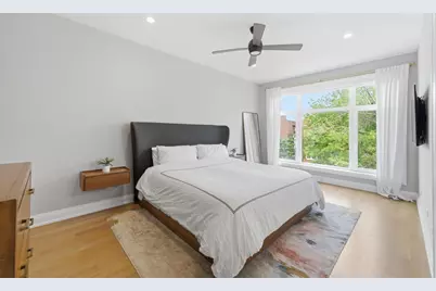 3250 N Racine Avenue #2, Chicago, IL 60657 - Photo 15