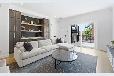 3250 N Racine Avenue #2, Chicago, IL 60657 - Photo 9