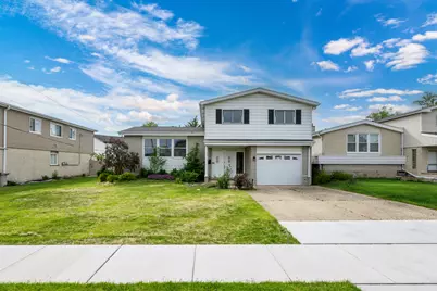 9804 N Lauren Lane, Niles, IL 60714 - Photo 1