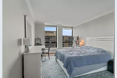 260 E Chestnut Street #2904, Chicago, IL 60611 - Photo 19