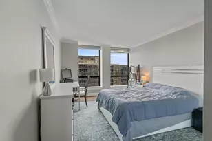 260 E Chestnut St, Chicago, IL 60611 - Photo 19