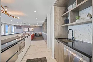 260 E Chestnut St, Chicago, IL 60611 - Photo 39