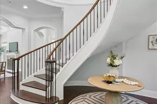 1380 Westmoor Trl, Winnetka, IL 60093 - Photo 5