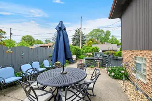 9346 S 55th Ave, Oak Lawn, IL 60453 - Photo 19