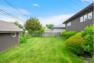 9346 S 55th Avenue, Oak Lawn, IL 60453 - Photo 21