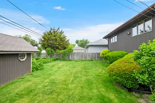 9346 S 55th Ave, Oak Lawn, IL 60453 - Photo 21