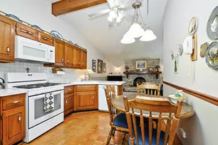 9346 S 55th Ave, Oak Lawn, IL 60453 - Photo 7