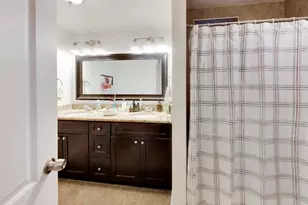 2441 W Augusta Blvd, Chicago, IL 60622 - Photo 17