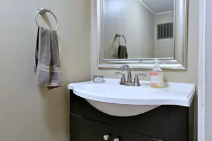 6524 N Oshkosh Ave, Chicago, IL 60631 - Photo 23