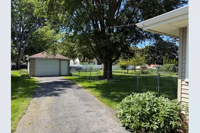 263 N Park Road, Herscher, IL 60941 - Photo 17