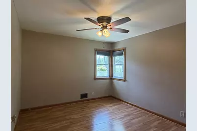 263 N Park Road, Herscher, IL 60941 - Photo 13