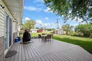 604 3rd St, Sherrard, IL 61281 - Photo 27