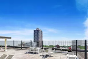 2930 N Sheridan Rd, Chicago, IL 60657 - Photo 23