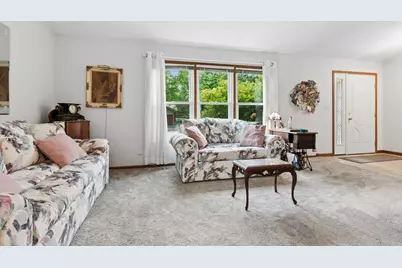 1011 Woodbridge Drive, Cary, IL 60013 - Photo 3