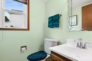 1011 Woodbridge Dr, Cary, IL 60013 - Photo 13
