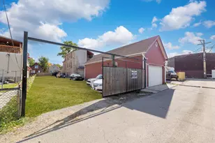 820 N Monticello Ave, Chicago, IL 60651 - Photo 31