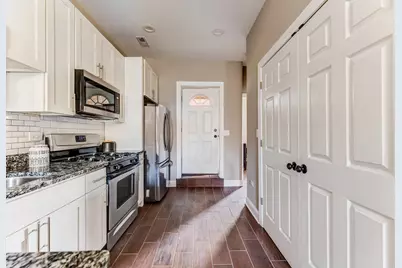 820 N Monticello Avenue, Chicago, IL 60651 - Photo 17