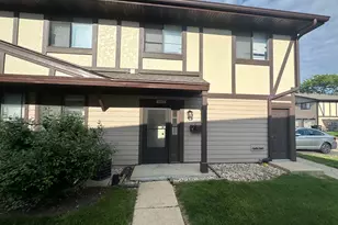 1475 Sacramento Dr, Hanover Park, IL 60133 - Photo 1