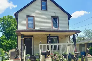 223 N Sumner Ave, Aurora, IL 60505 - Photo 5