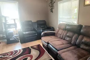 223 N Sumner Ave, Aurora, IL 60505 - Photo 25