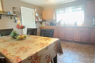 223 N Sumner Ave, Aurora, IL 60505 - Photo 11