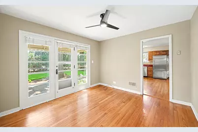 325 Lambert Road, Glen Ellyn, IL 60137 - Photo 17