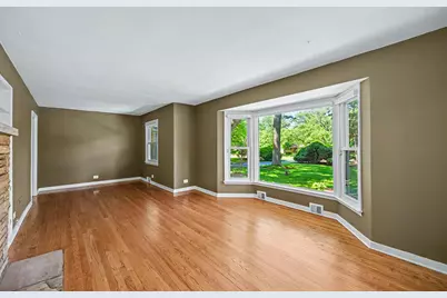325 Lambert Road, Glen Ellyn, IL 60137 - Photo 9