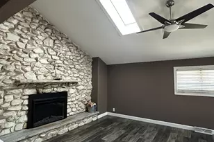 12795 Lawrence Rd, Sterling, IL 61081 - Photo 15