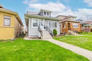 3739 Clinton Ave, Berwyn, IL 60402 - Photo 1