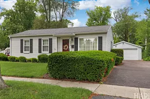 486 St Marys Pkwy, Buffalo Grove, IL 60089 - Photo 1
