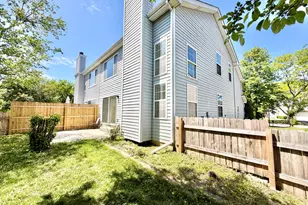 1329 Newport St, Mundelein, IL 60060 - Photo 33