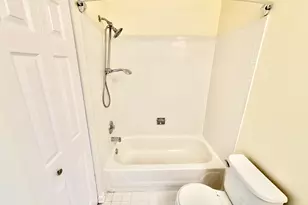 1329 Newport St, Mundelein, IL 60060 - Photo 23