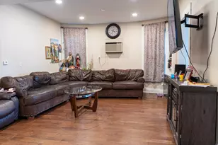265 Slade Ave, Elgin, IL 60120 - Photo 7