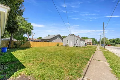 2120 Grenshaw Street, Rockford, IL 61101 - Photo 5
