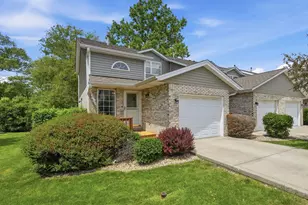 8220 Daniel Dr, Justice, IL 60458 - Photo 1