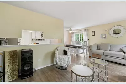 8220 Daniel Drive, Justice, IL 60458 - Photo 5
