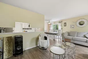 8220 Daniel Dr, Justice, IL 60458 - Photo 5