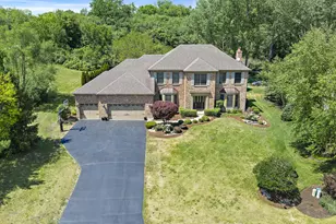 3735 Thunderbird Ln, Crystal Lake, IL 60012 - Photo 1