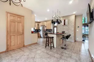 7305 W Foster Ave, Harwood Heights, IL 60706 - Photo 17