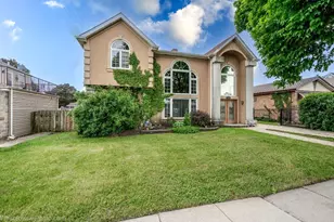 7305 W Foster Ave, Harwood Heights, IL 60706 - Photo 1