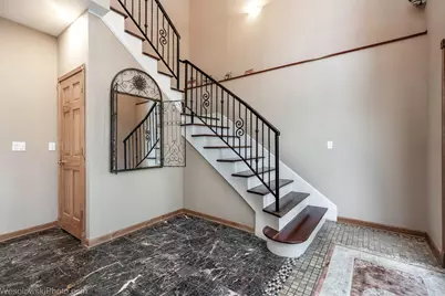 7305 W Foster Avenue, Harwood Heights, IL 60706 - Photo 7