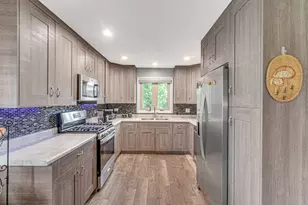 9120 S Keeler Ave, Oak Lawn, IL 60453 - Photo 11