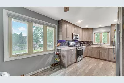 9120 S Keeler Avenue, Oak Lawn, IL 60453 - Photo 9