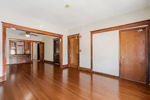 319 Chicago Ave, Oak Park, IL 60302 - Photo 3