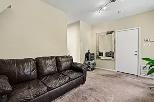 850 N Keystone Ave, Chicago, IL 60651 - Photo 23